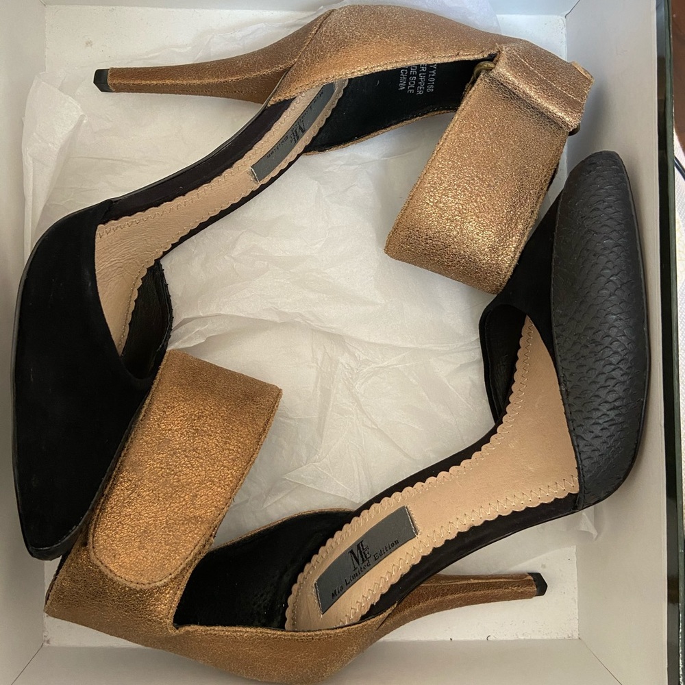 MIA Limited Edition heels BRAND NEW NEVER WORN